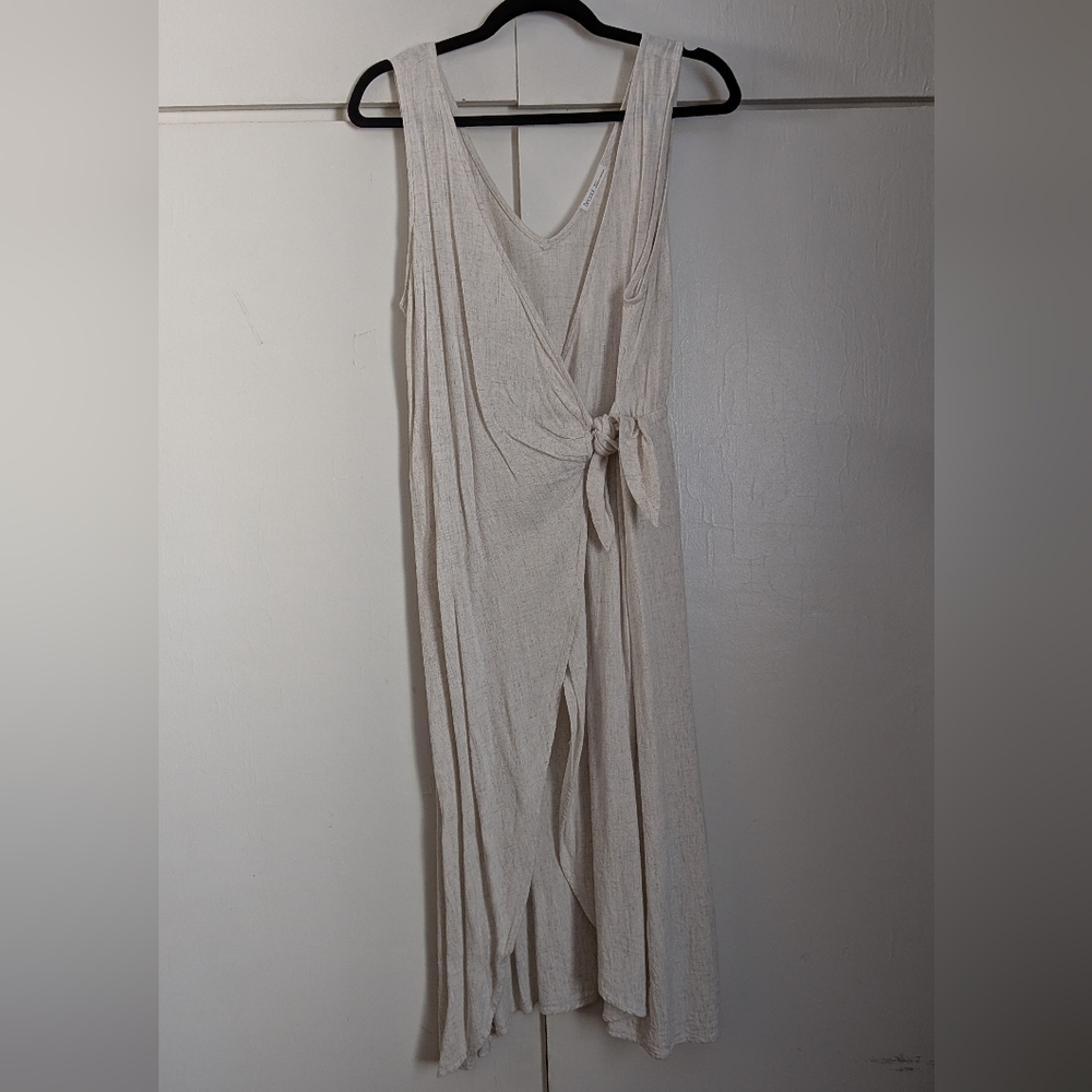 Bêcool Linen Wrap Dress